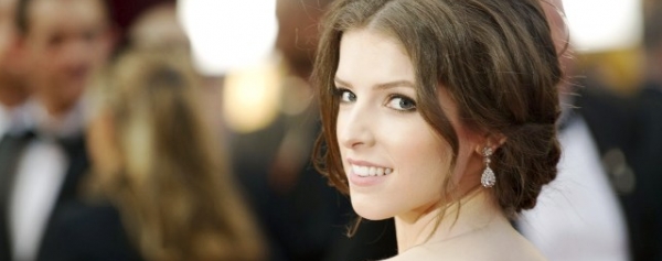 Anna Kendrick y Gemma Arterton, en ‘The Voices’