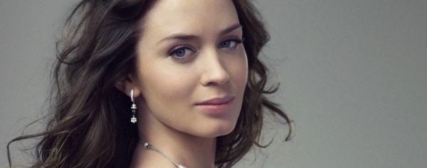 Emily Blunt investiga la muerte de su hermana