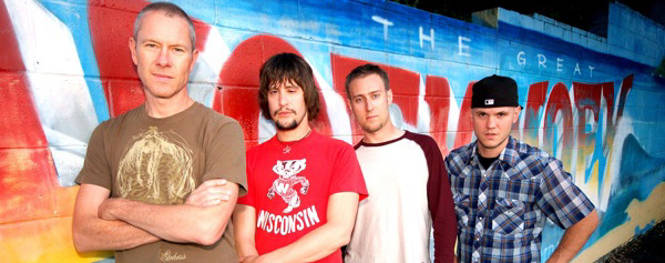 Helmet, reactualizan en directo su metal alternativo