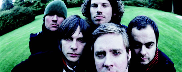 Kaiser Chiefs huye de estrofas pegadizas