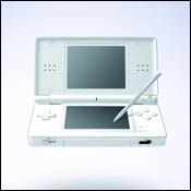 Nintendo DS Lite sí llegará a España en junio
