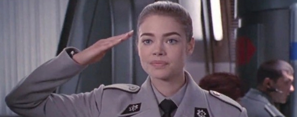 El reinicio de Starship Troopers apunta ahora a formato serie