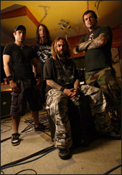 Roadrunner Records cuida del metal estatal e internacional