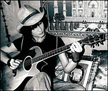 Bunbury: El Viaje a Ninguna Parte