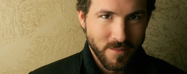 Jon Favreau dirigirá a Ryan Reynolds