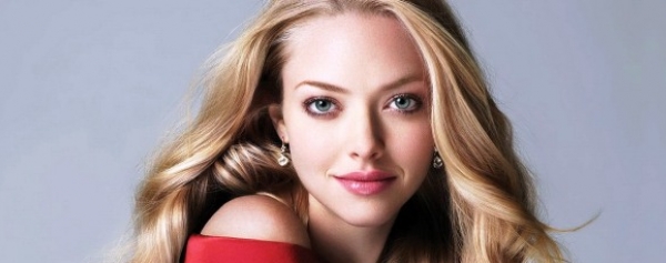 Amanda Seyfried, impostora universitaria