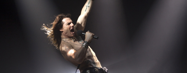 Tom Cruise podría volver a cantar en Bob el Musical