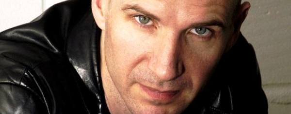Ralph Fiennes, en el drama fantástico ‘Sands’