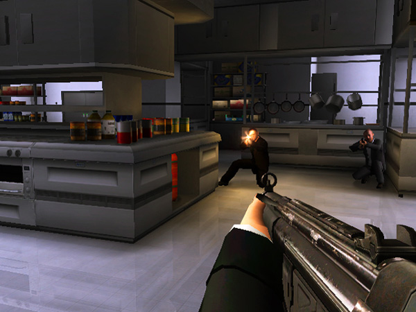 Golden Eye, nuevas imágenes · Imagen 3