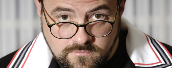 Kevin Smith dividirá su última película en dos partes.