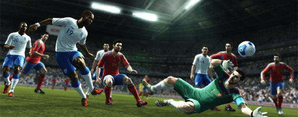 FIFA aplasta a Pro Evolution en UK, Konami mantiene la fe