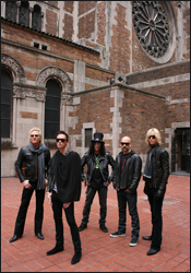 Velvet Revolver se queda sin vocalista